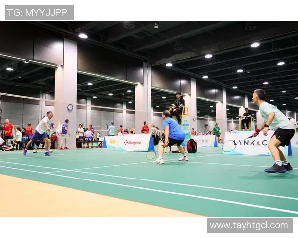 赛后分析西安羽毛球队与成都羽毛球队的表现与状态对比 赛后分析西安羽毛球队与成都羽毛球队的表现与状态对比