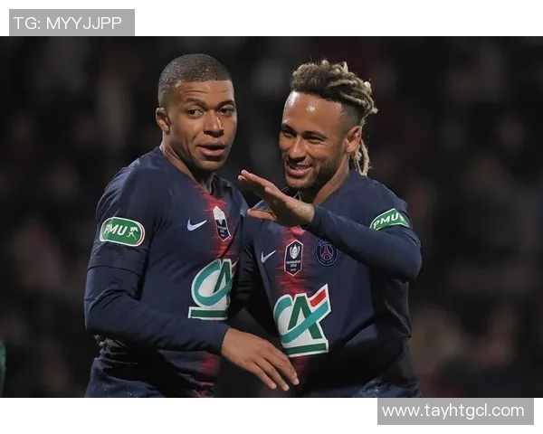 足球明星与电影明星神似对比谁更具魅力引发热议 足球明星与电影明星神似对比谁更具魅力引发热议