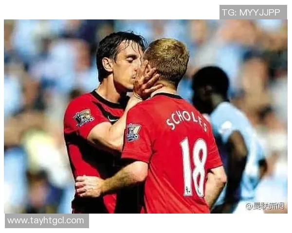 足球明星夫妻甜蜜接吻瞬间曝光引发粉丝热议与羡慕