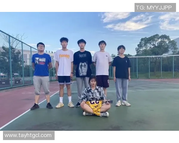 南京排球队的团队协作之道与成功秘诀探讨 南京排球队的团队协作之道与成功秘诀探讨